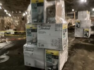 Pallet of Toilets - Items May Be Incomplete or Damaged