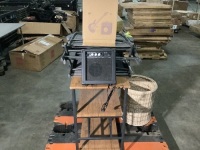 Pallet of Miscellaneous E-Comm Returns
