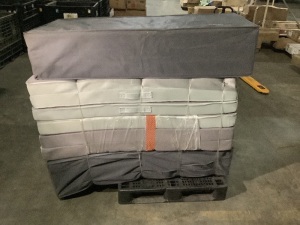 Lot of (4) Folding Portable Mattress Toppers, Various Sizes 