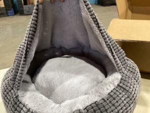 Small Pet Bed 