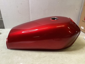 2.4Gal Motorcycle Steel Cafe Racer Vintage Fuel Gast Tank & Cap Switch, Red