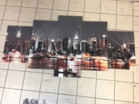 5 Piece City Skyline Canvas Home Decor - Appears New&nbsp;