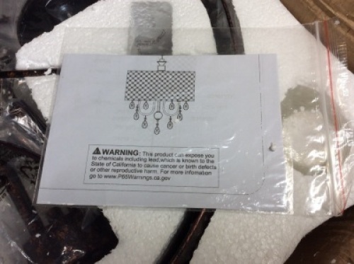 Edvivi Lighting Chandelier - Appears New&nbsp;