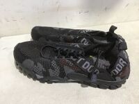 Pair of Mesh Sneakers -&nbsp;1 Size 43, 1 Size 44