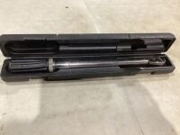 Husky&nbsp;20 ft. /lbs. to 100 ft. /lbs. 3/8 in. Drive Torque Wrench