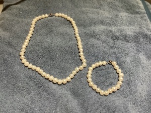 Real Pearl Necklace & Bracelet Set