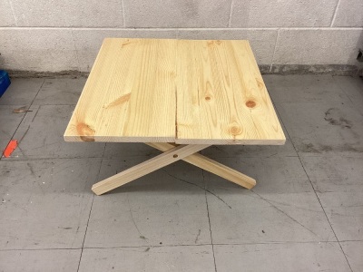 Small Foldable Wooden Table