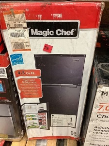 Magic Chef4.5 cu. ft. 2 Door Mini Fridge in Black with Freezer