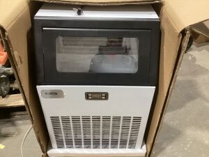 KoolMore 22" Undercounter Commercial Ice Maker