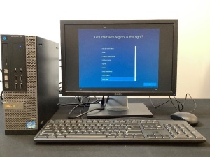 Dell Optiplex 790 Desktop Computer w/ 19" Monitor, Keyboard, Mouse - Monitor Scuffed