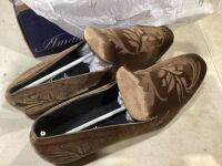 Amali Velet Slippers