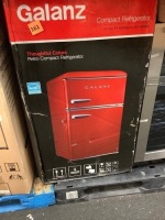 Galanz3.1 cu. ft. Retro Mini Fridge with Dual Door True Freezer in Red