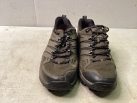 Vibram Men's Sneakers Size 10, DIrty
