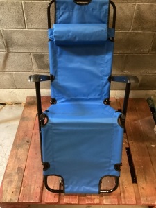 Folding Lounge Chair, Blue