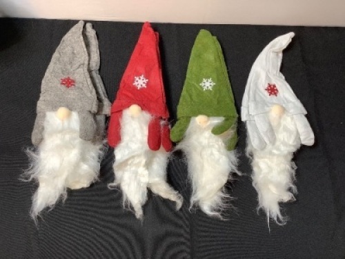 2pks of 8 Christmas&nbsp;Gnome&nbsp;Wine Bottle Covers