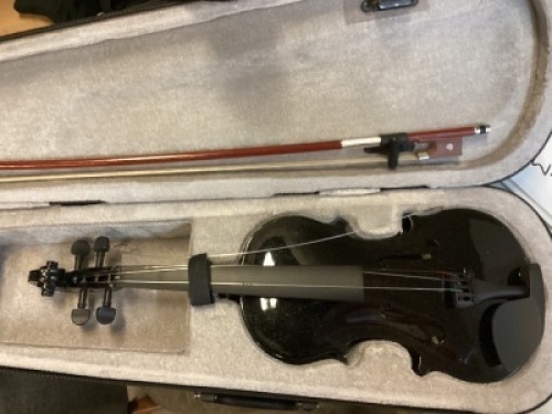 Black Violin, Case, Bow