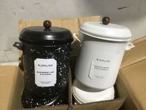 Case of (4) Holiday Style 15oz Candle with Lid