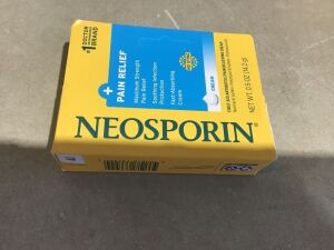 Case of (72) Neosporin +Pain Relief Antibiotic Cream - Exp 03/2023