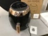 Air Fryer, 5.5 L - E-Comm Return, Appears New
