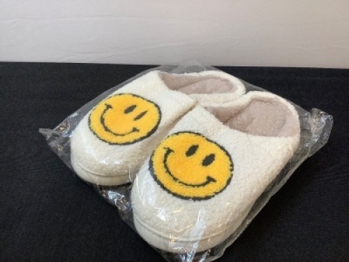 Smiley Face Slippers Size 8.5