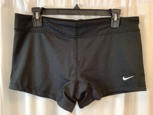 Nike Womens Volleyball Shorts, L