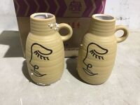 Case of (2) 7" Line Art Vase&nbsp;