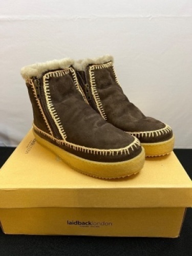 Laidback London&nbsp;Setsu Crochet Crepe&nbsp;Fur Lined Winter Boots for Women, 6.5