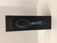 Ceramic & Ionic Straightening Brush, E-Commerce Return, Untested