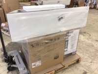 Liquidation Salvage Pallet - 1 Tub&nbsp;& 3 Toilets