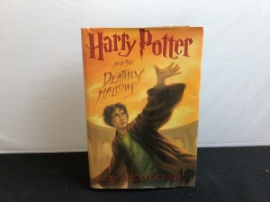 Harry Potter & the Deathly Hallows Book