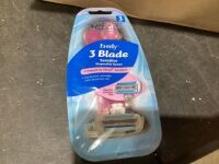 Case of Everly 3 Blade Sensitive Disposable Razors, 3ct&nbsp;