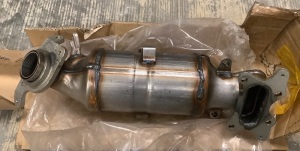 Catalytic Converter, Possibly for a Honda, Specs Unknown