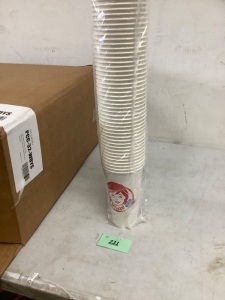 Box of 600 32oz Wendys Cups